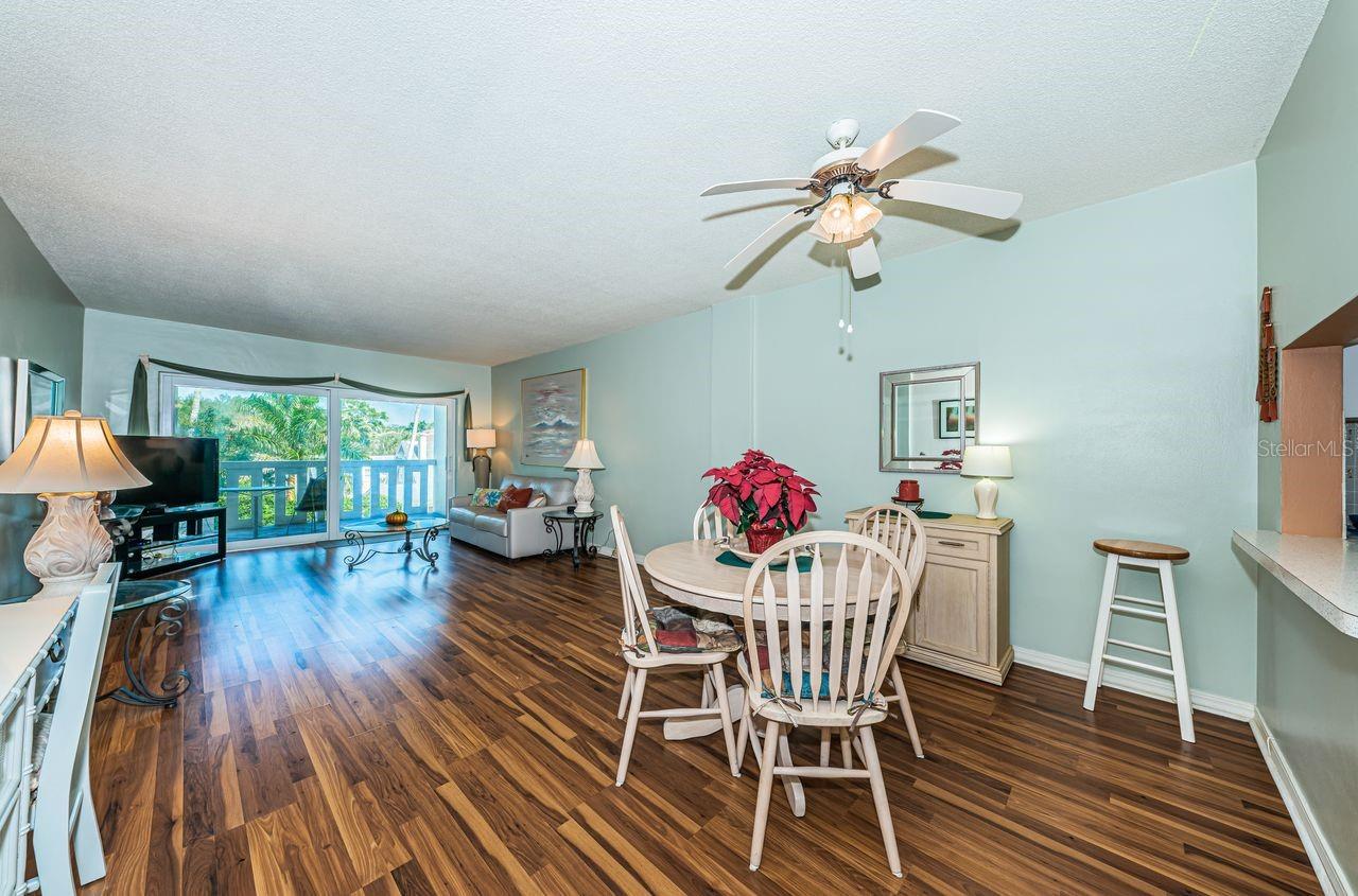 Image 7 of 55 For 1200 North Shore Drive Ne 314