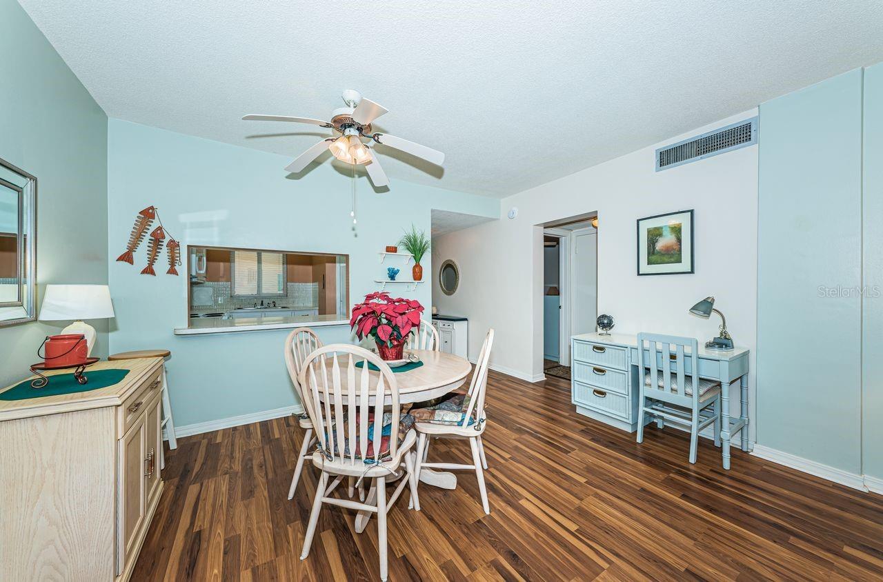 Image 9 of 55 For 1200 North Shore Drive Ne 314