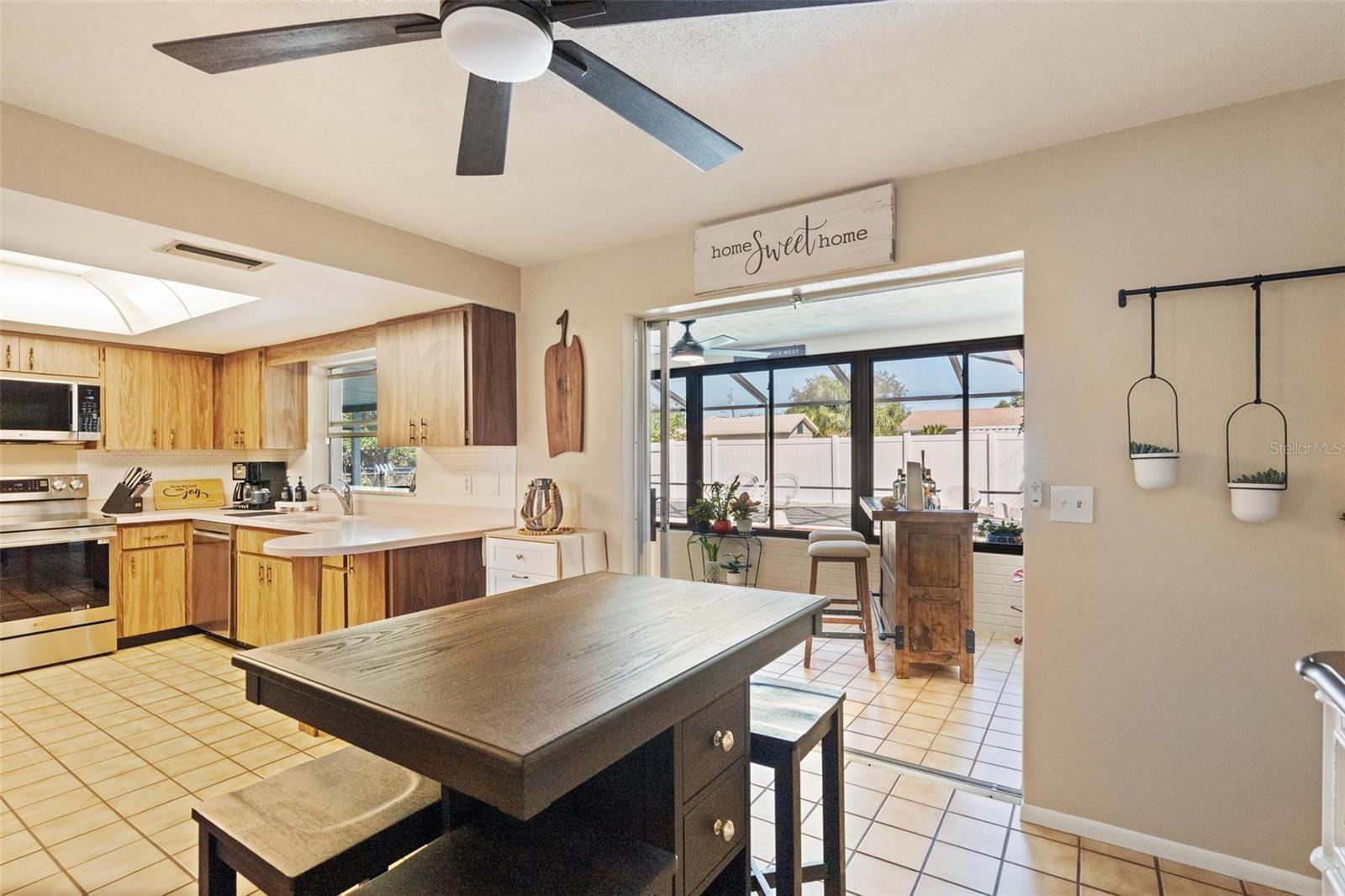 Image 13 of 57 For 14321 113th Avenue