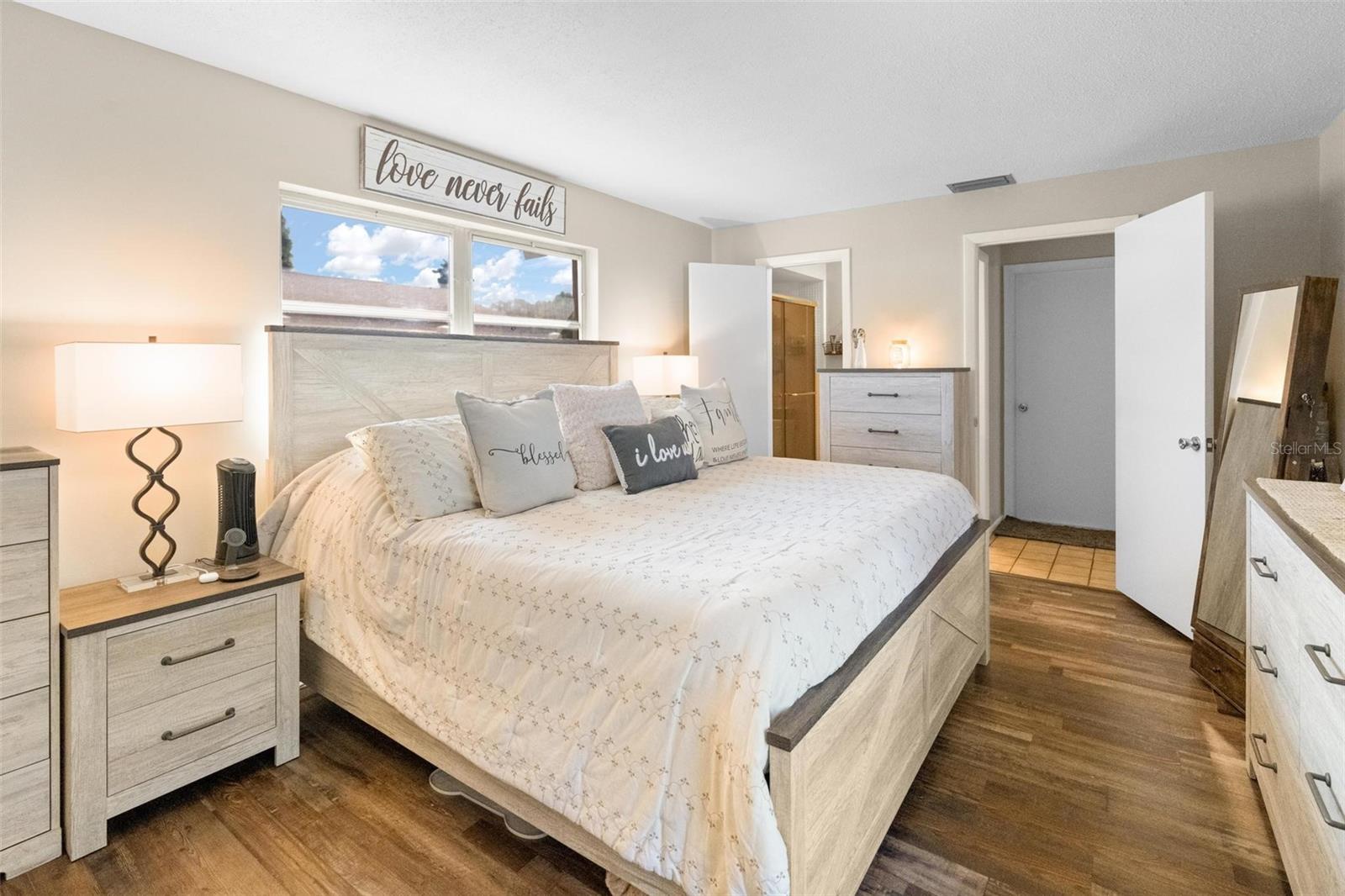 Image 17 of 57 For 14321 113th Avenue