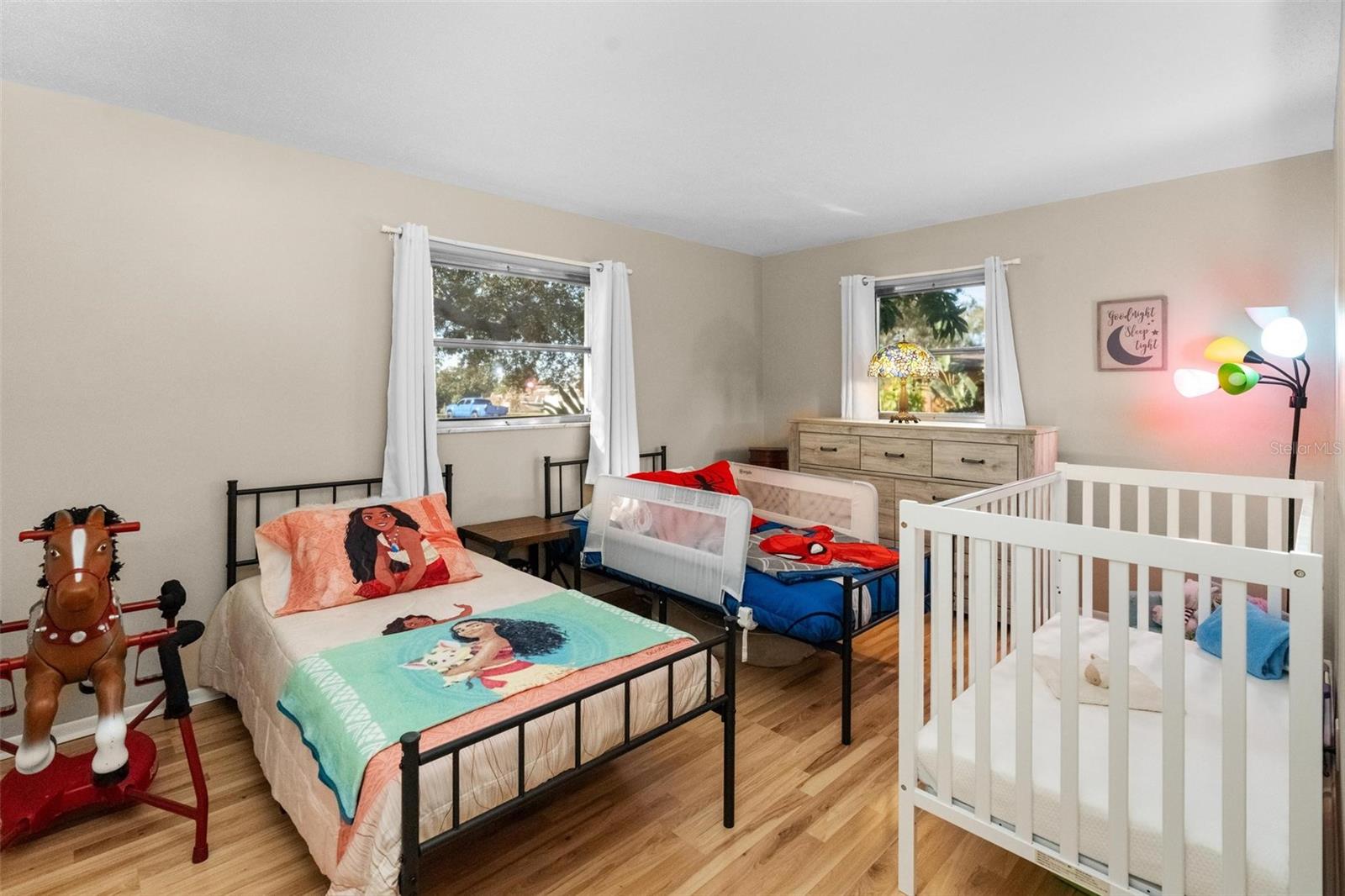 Image 22 of 57 For 14321 113th Avenue