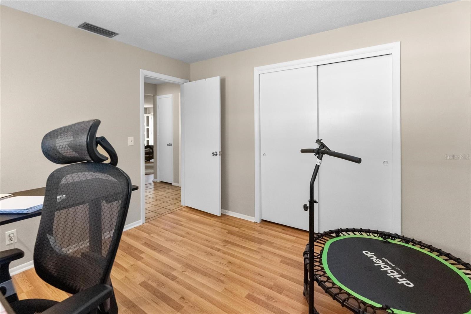 Image 27 of 57 For 14321 113th Avenue