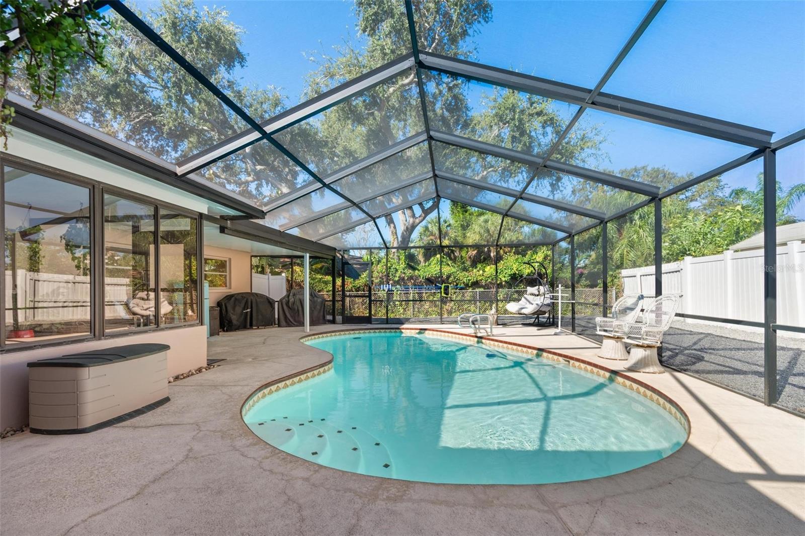 Image 32 of 57 For 14321 113th Avenue