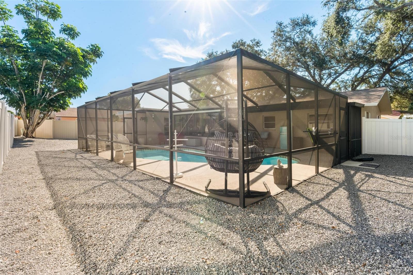 Image 37 of 57 For 14321 113th Avenue