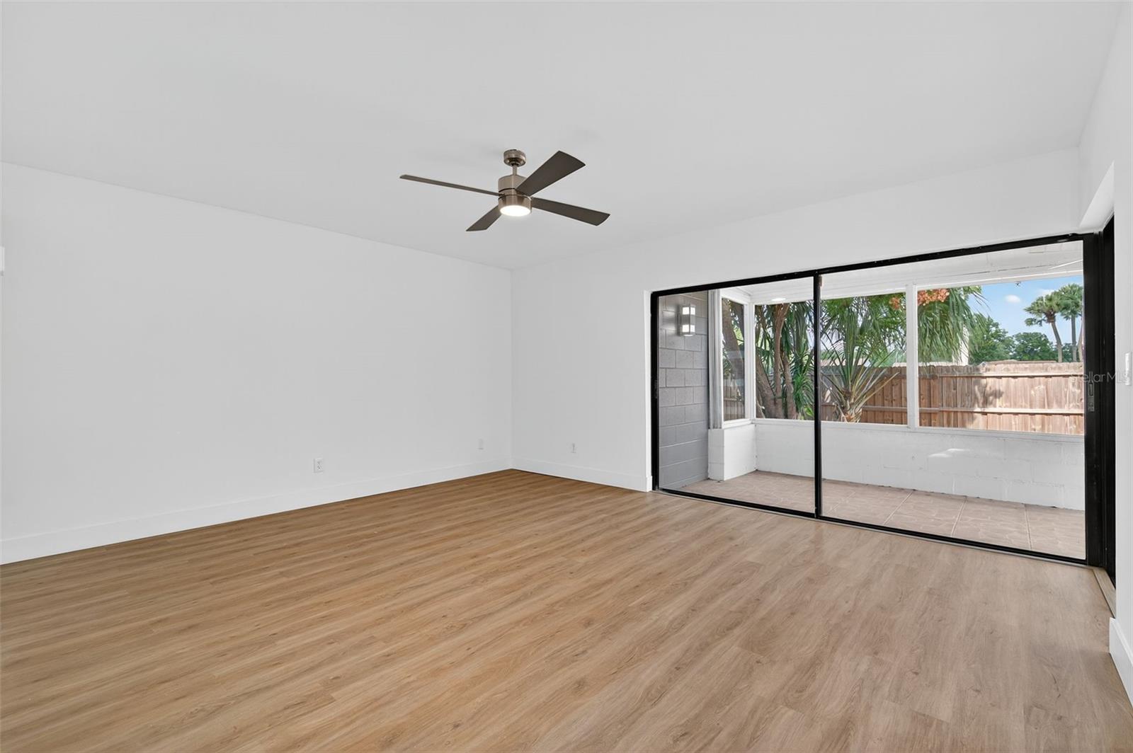 Image 10 of 60 For 10408 Rosemount Drive