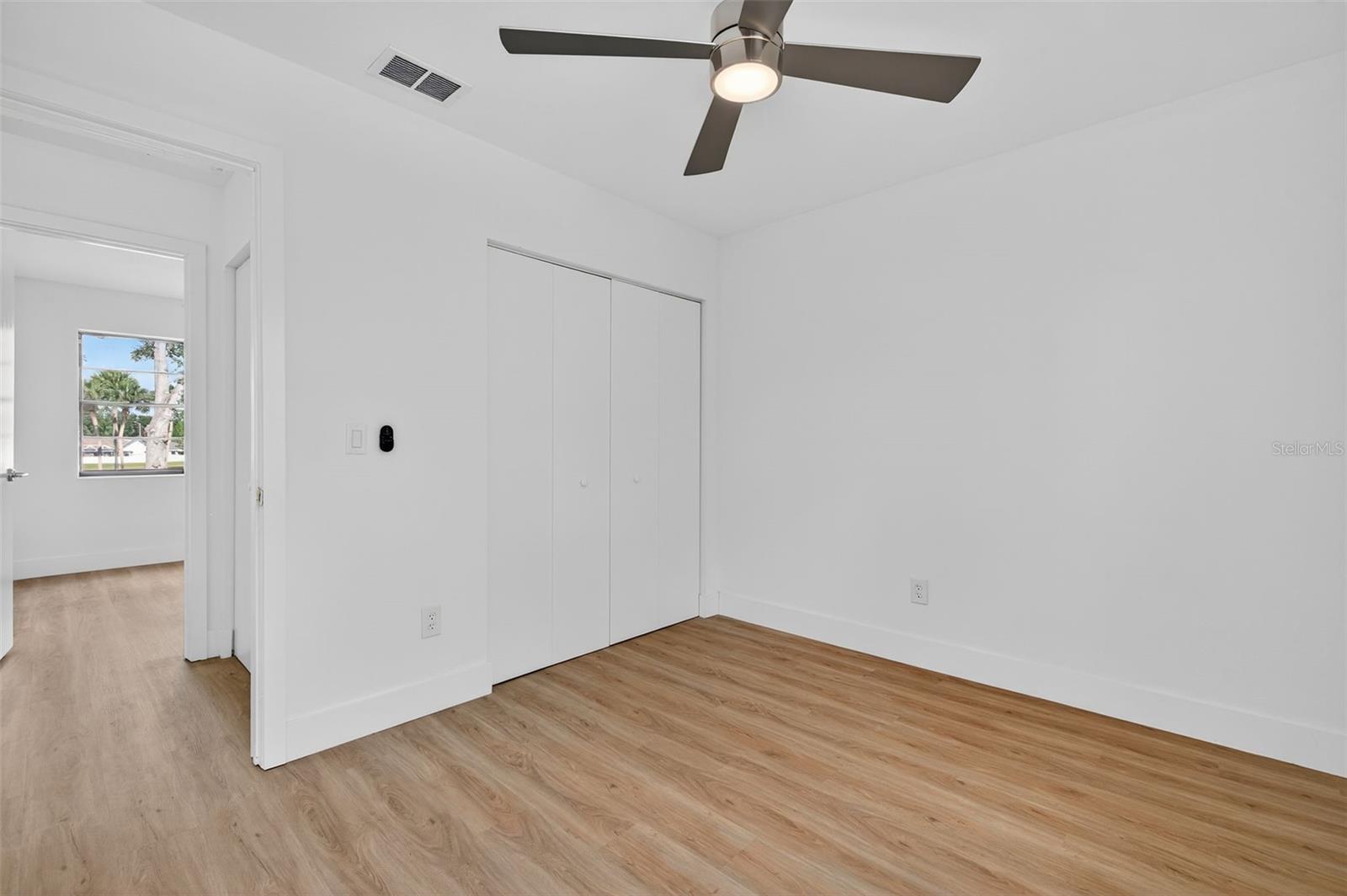 Image 26 of 60 For 10408 Rosemount Drive