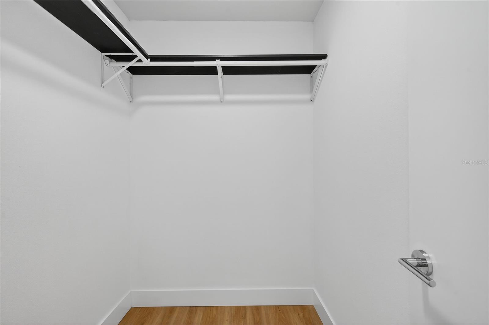 Image 41 of 60 For 10408 Rosemount Drive