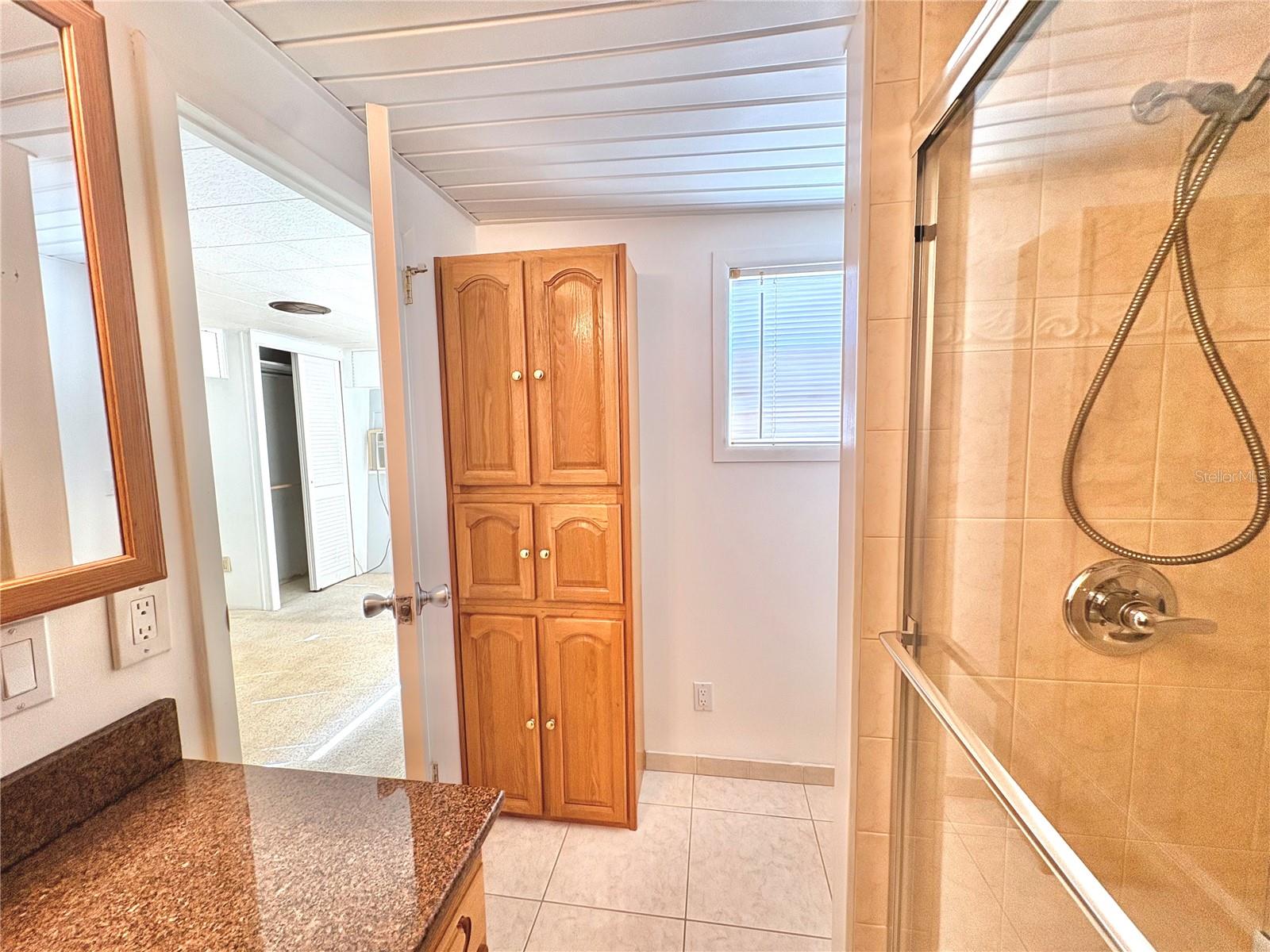 Listing photo id 22 for 440 Denice Drive