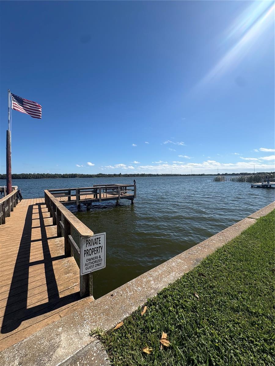 Listing photo id 31 for 440 Denice Drive