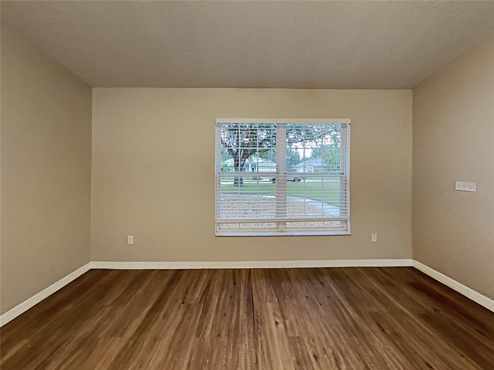 Image 13 of 29 For 1064 Scenic View Circle