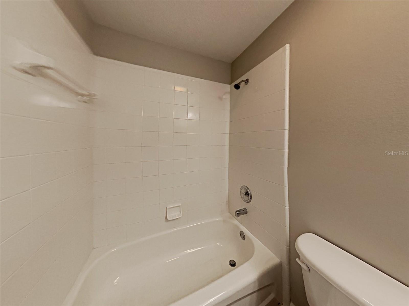 Image 14 of 29 For 1064 Scenic View Circle