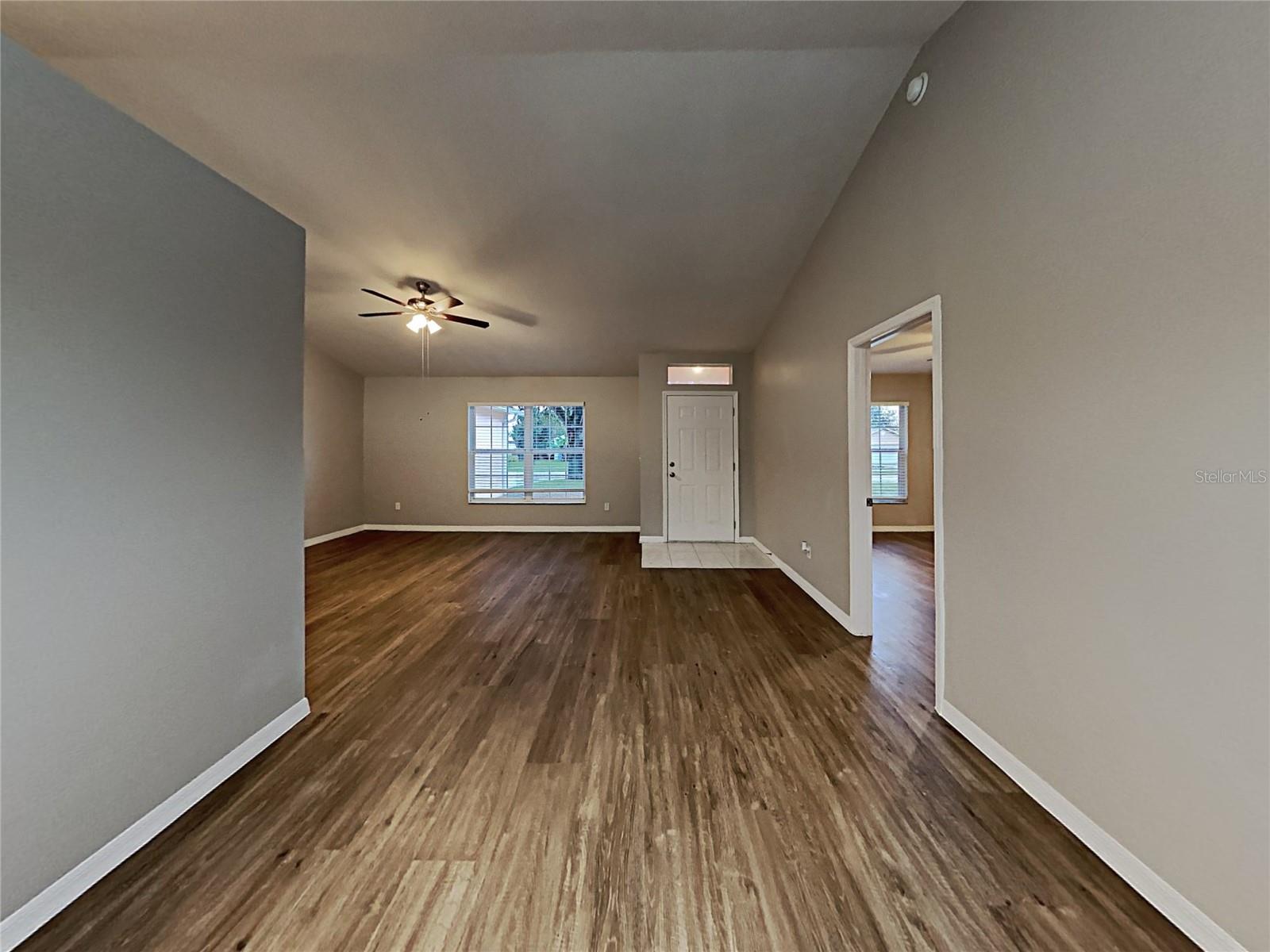 Image 3 of 29 For 1064 Scenic View Circle