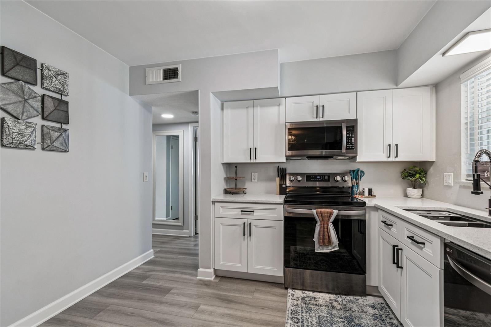 Image 16 of 50 For 1409 Teresa Drive