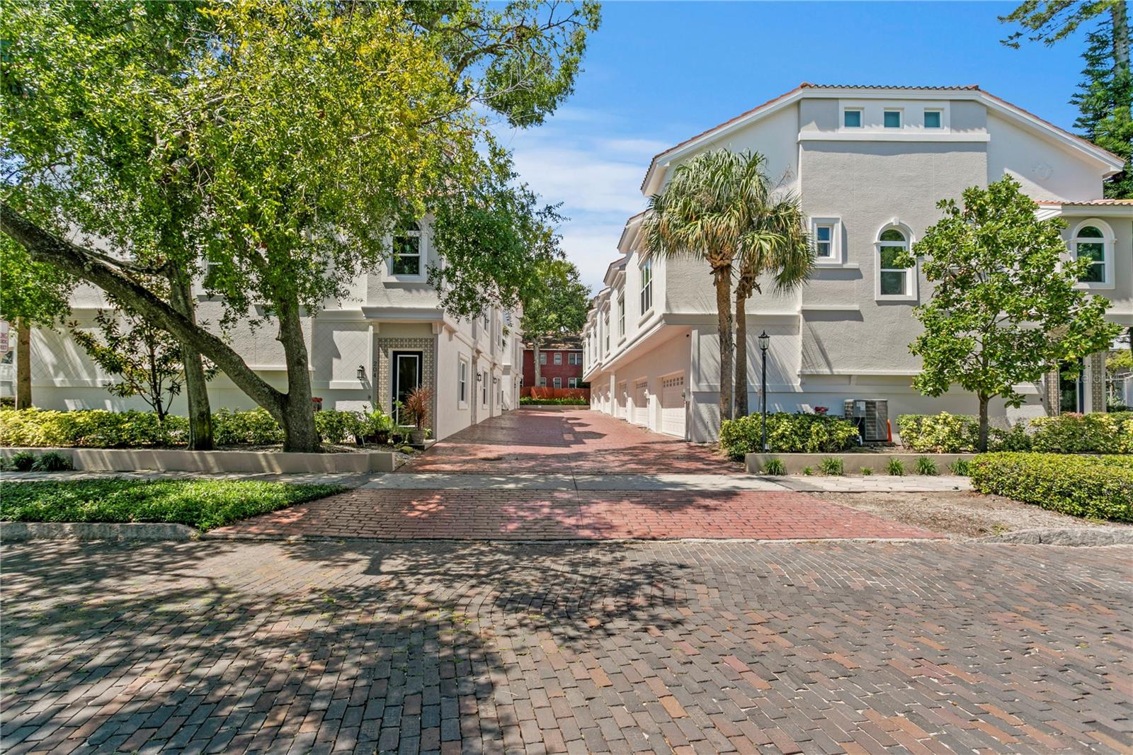 Details for 220 7th Avenue N 220, ST PETERSBURG, FL 33701