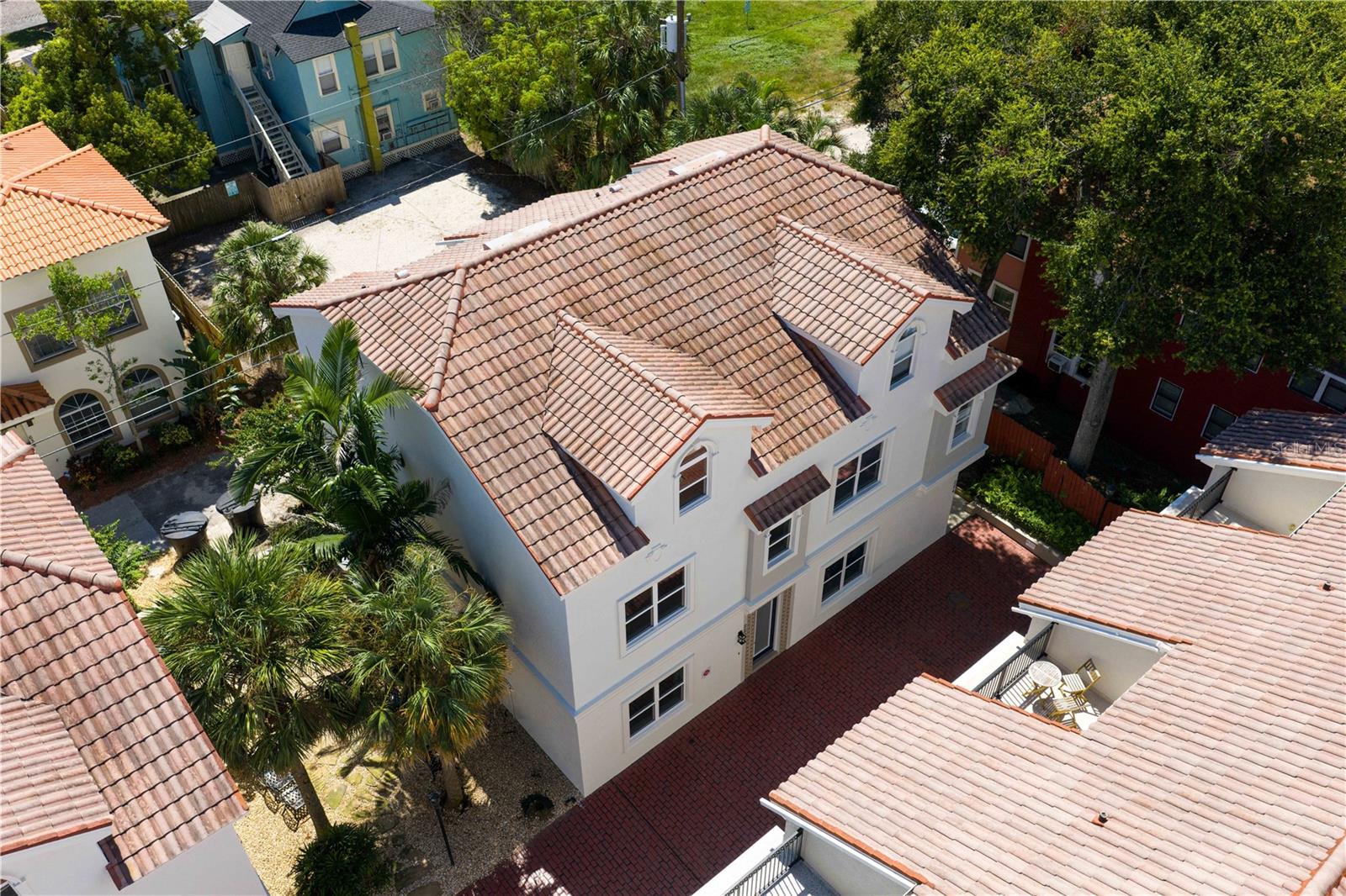 Image 26 of 31 For 220 7th Avenue N 220