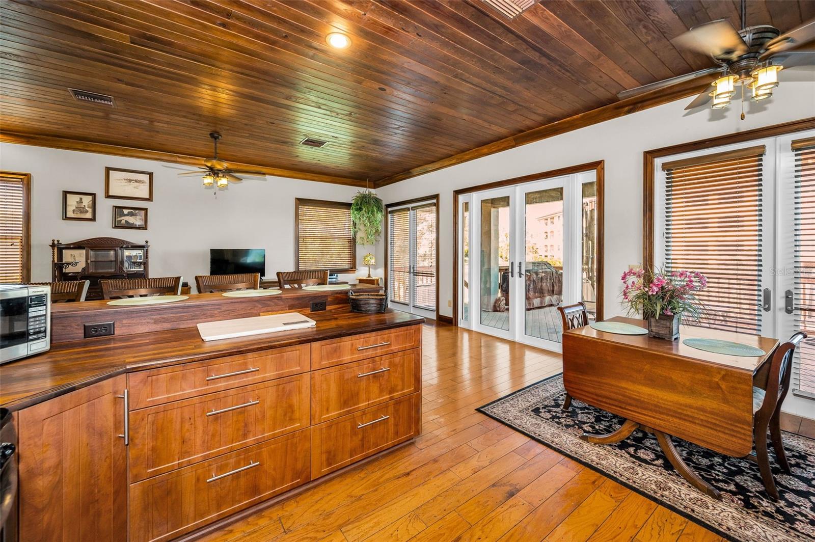 Image 15 of 92 For 6141 Lafayette Street