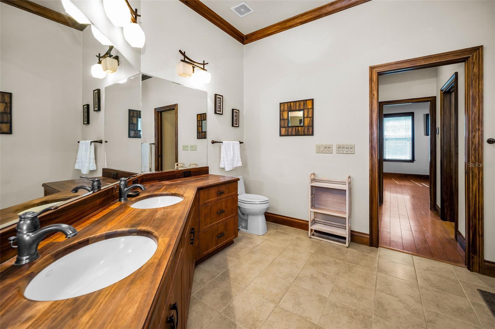 Image 25 of 92 For 6141 Lafayette Street