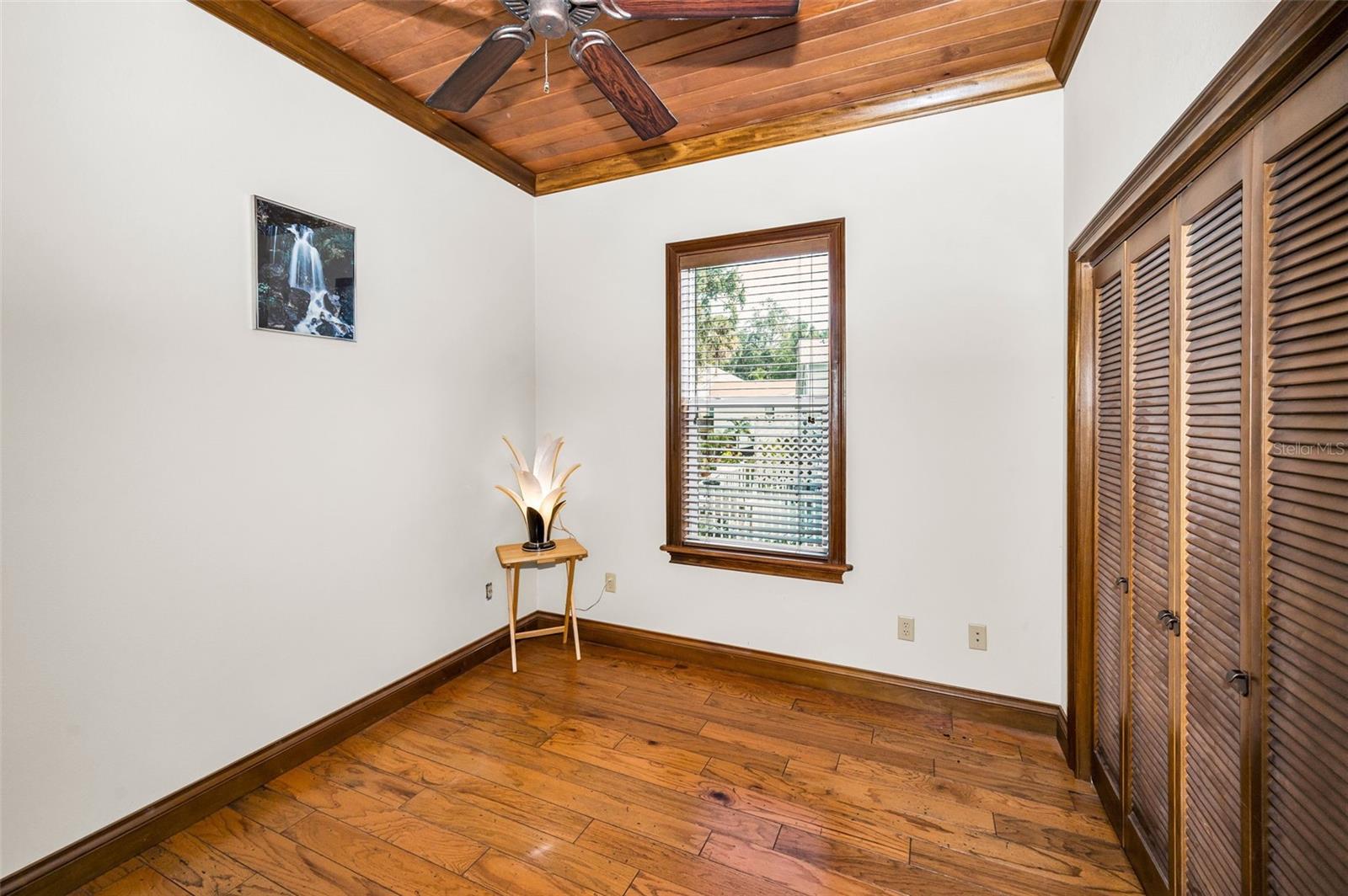 Image 26 of 92 For 6141 Lafayette Street