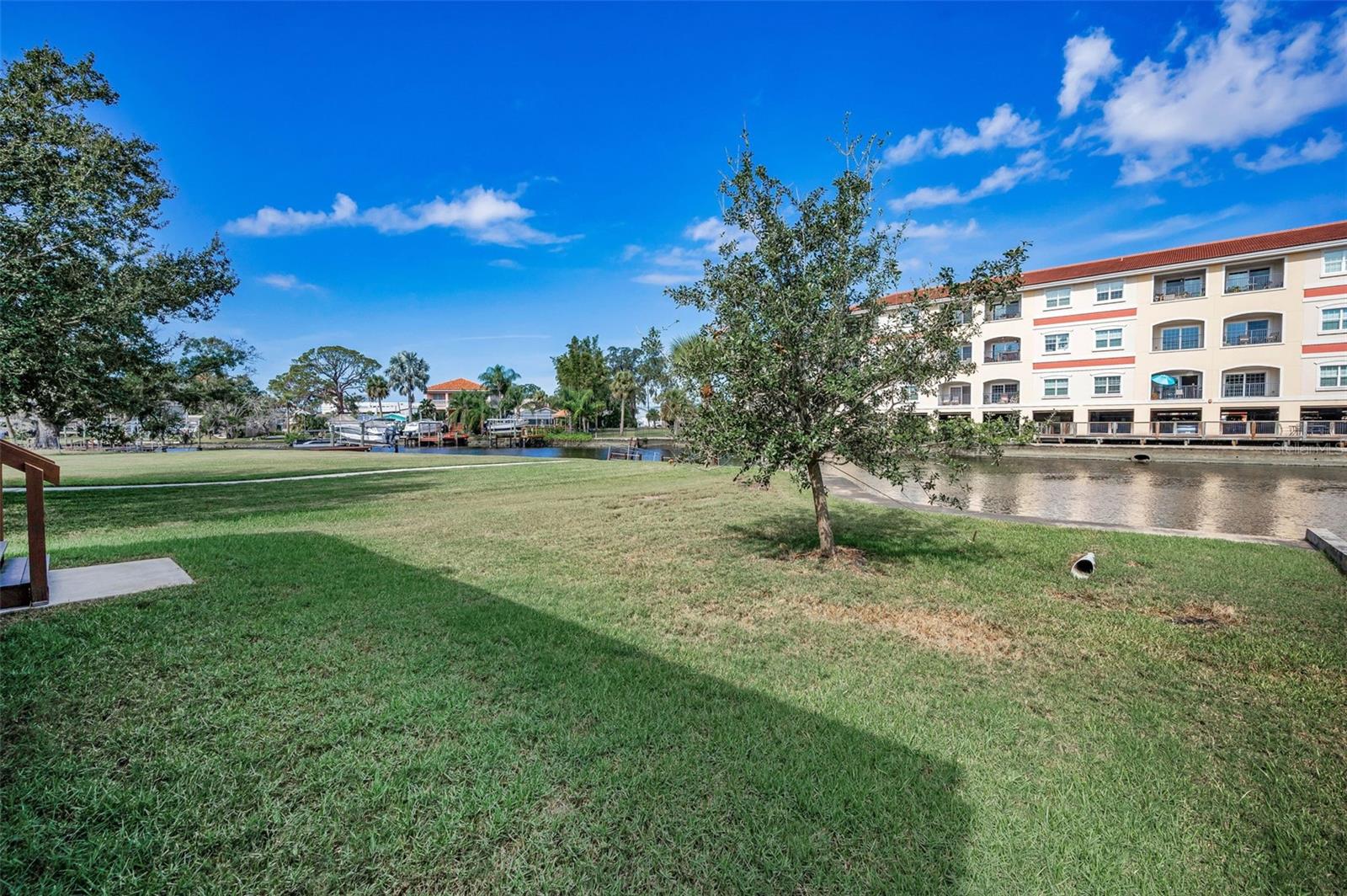 Image 40 of 92 For 6141 Lafayette Street