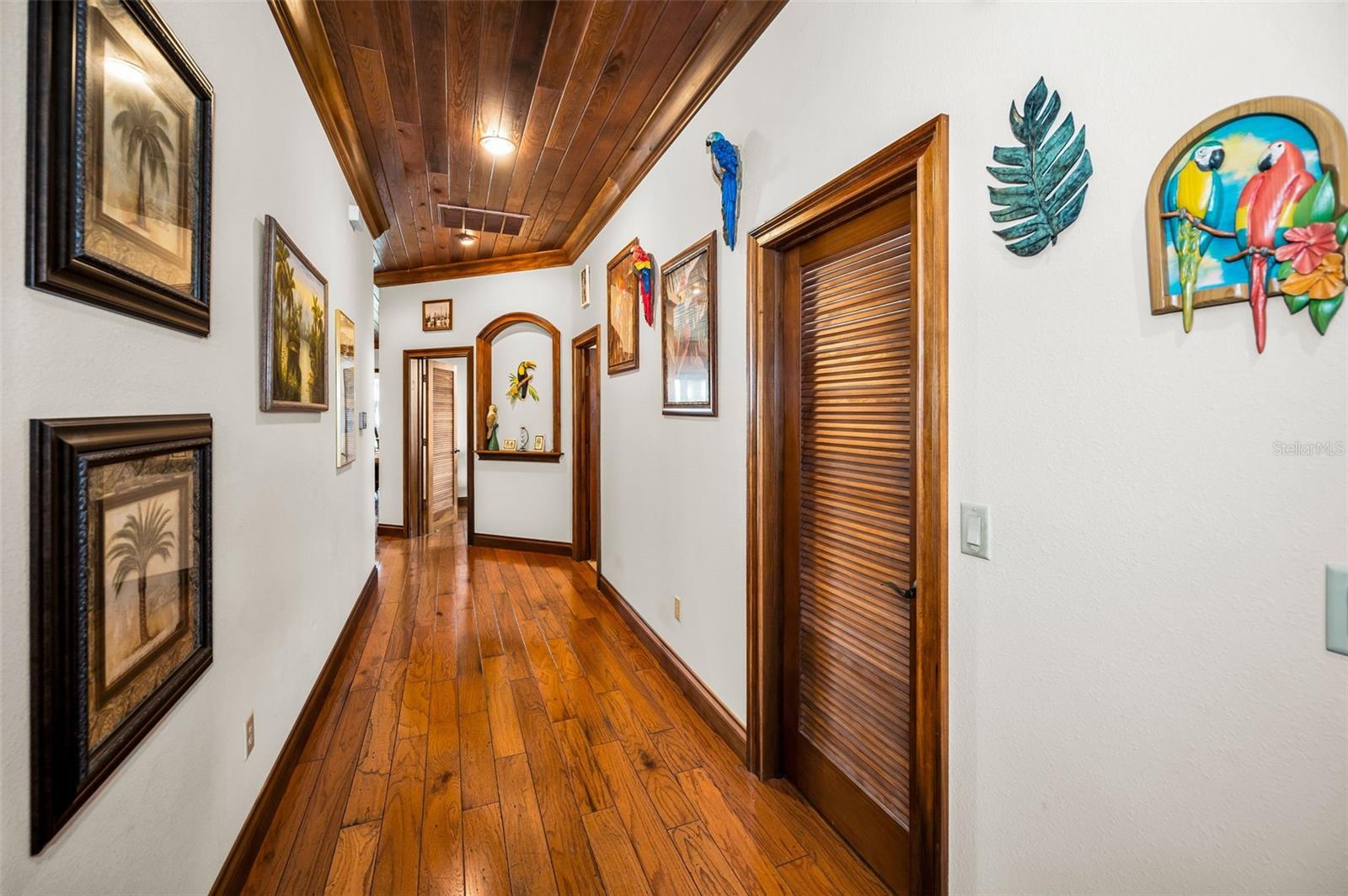 Image 8 of 92 For 6141 Lafayette Street