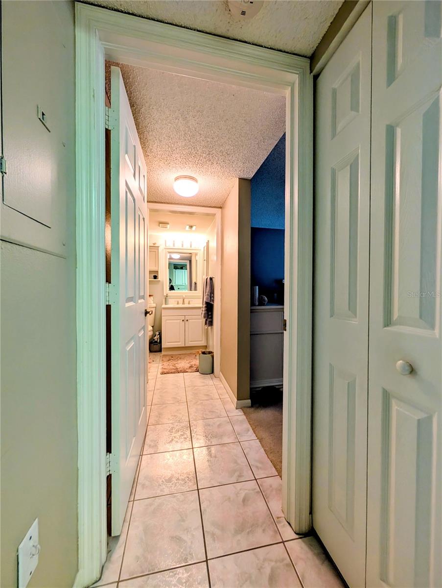 Image 16 of 33 For 4575 Whitton Way 1126