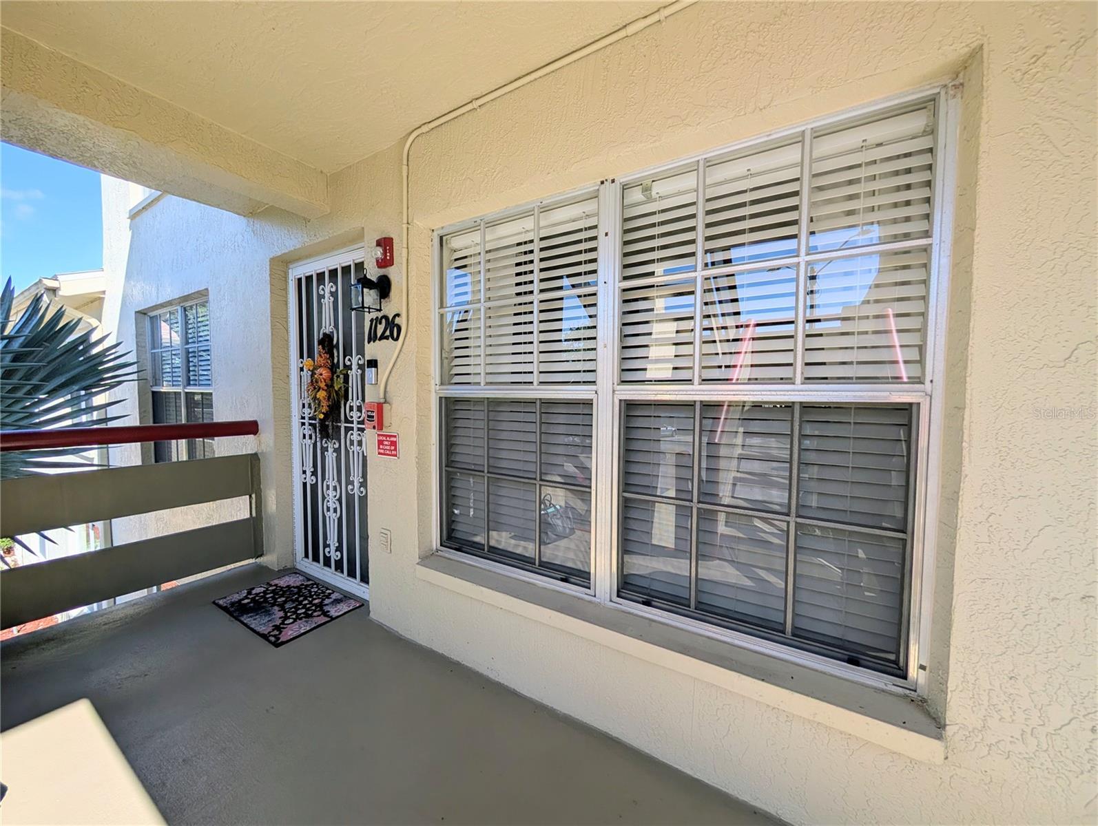 Image 27 of 33 For 4575 Whitton Way 1126