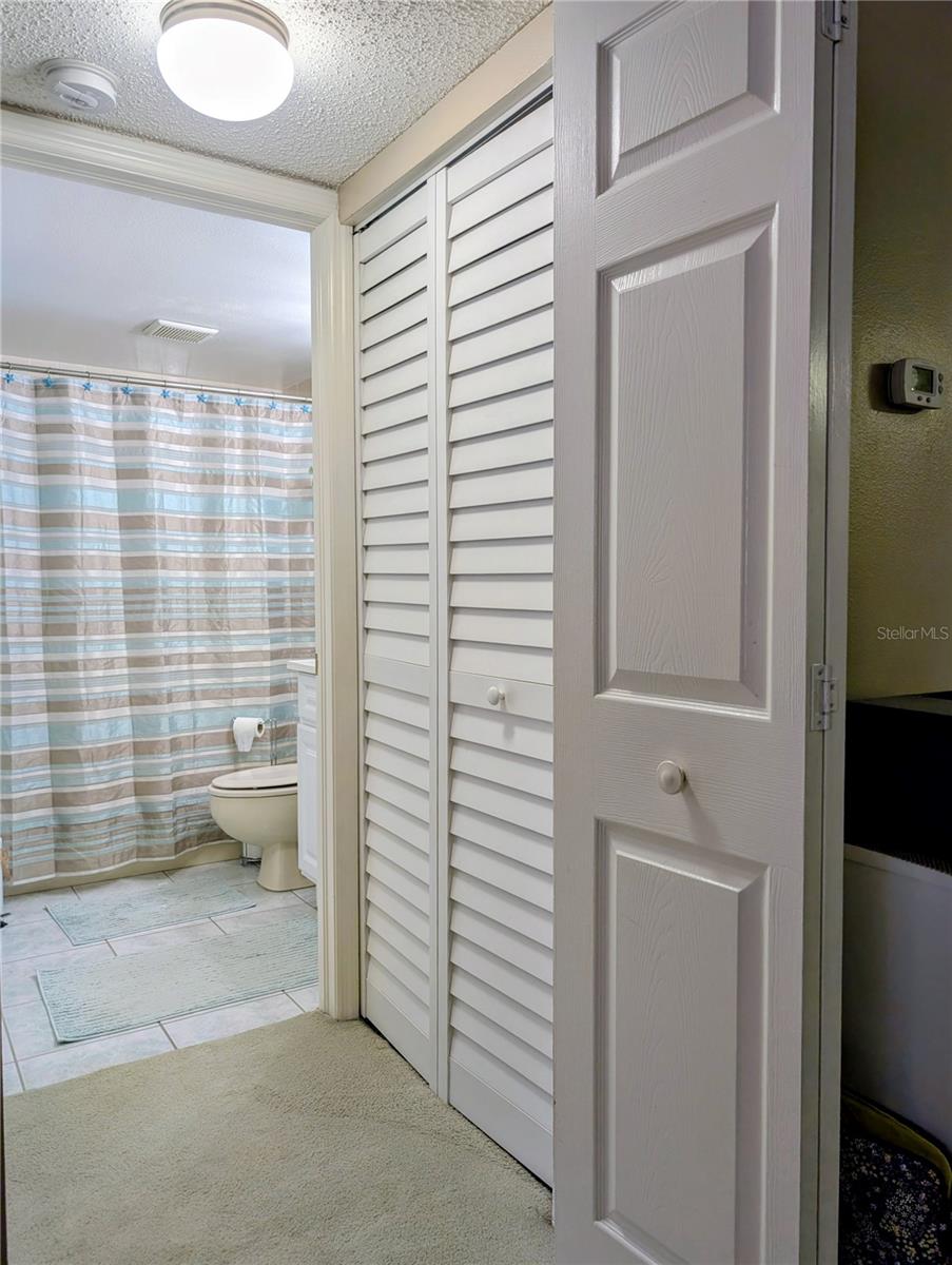 Image 6 of 33 For 4575 Whitton Way 1126