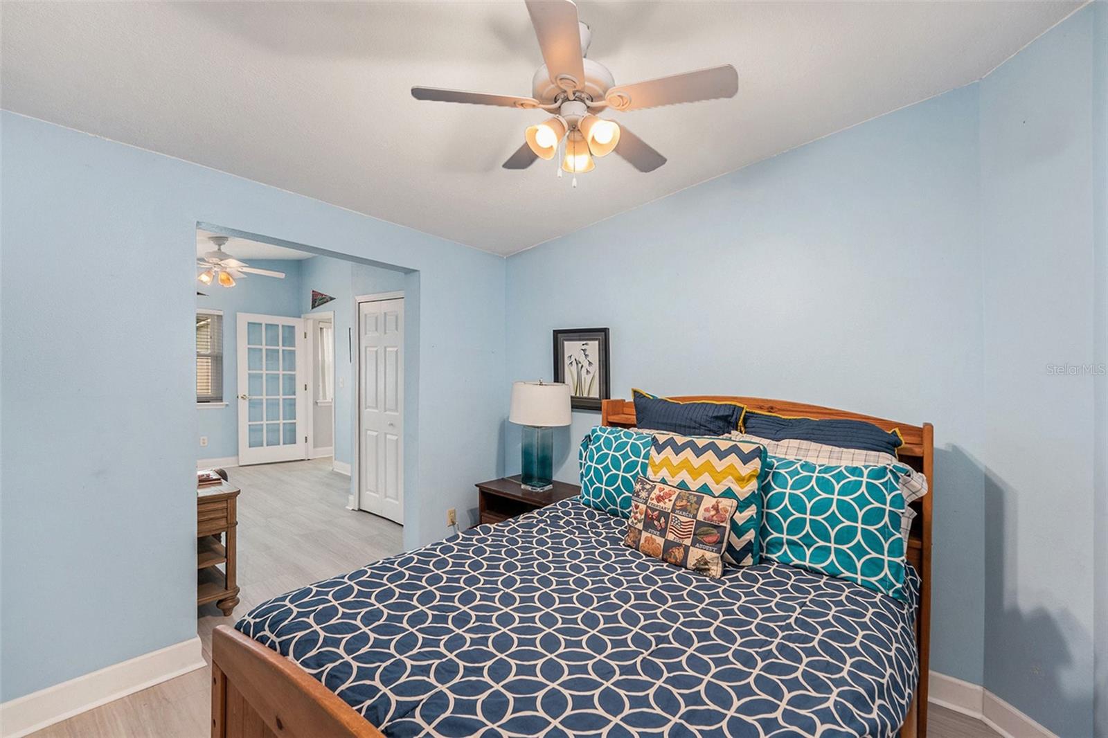 Image 17 of 34 For 643 Satinleaf Avenue