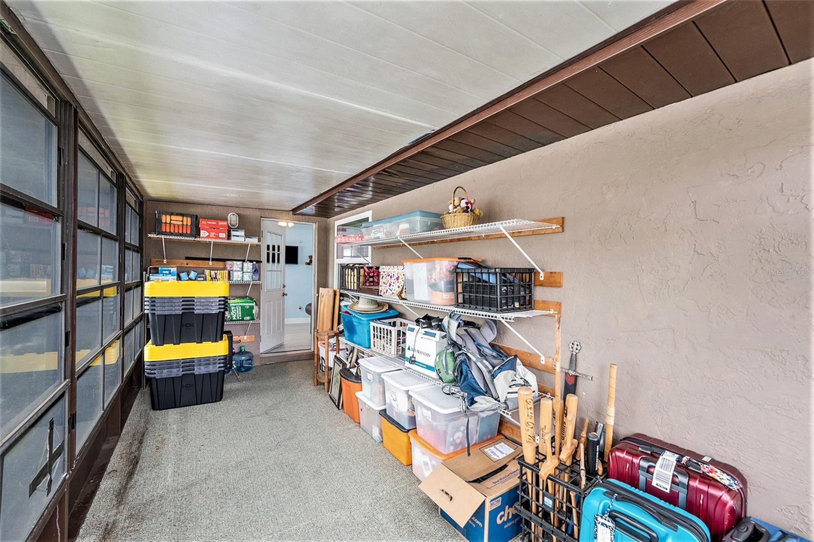 Image 24 of 34 For 643 Satinleaf Avenue