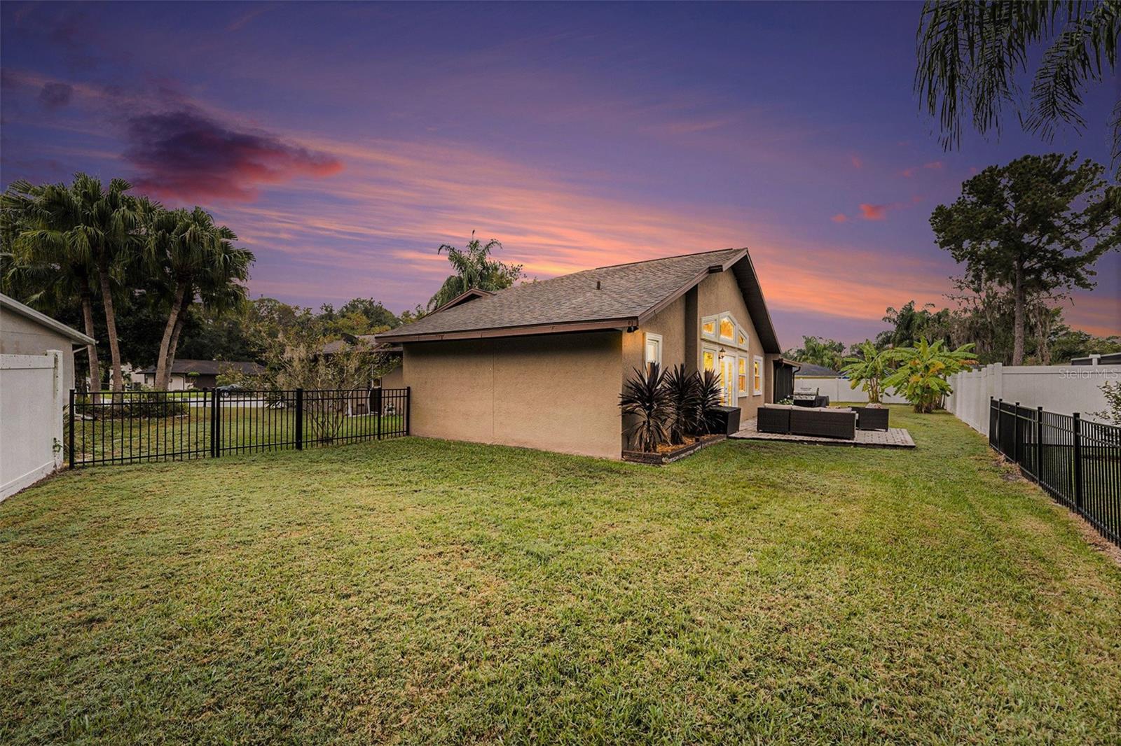 Image 33 of 34 For 643 Satinleaf Avenue