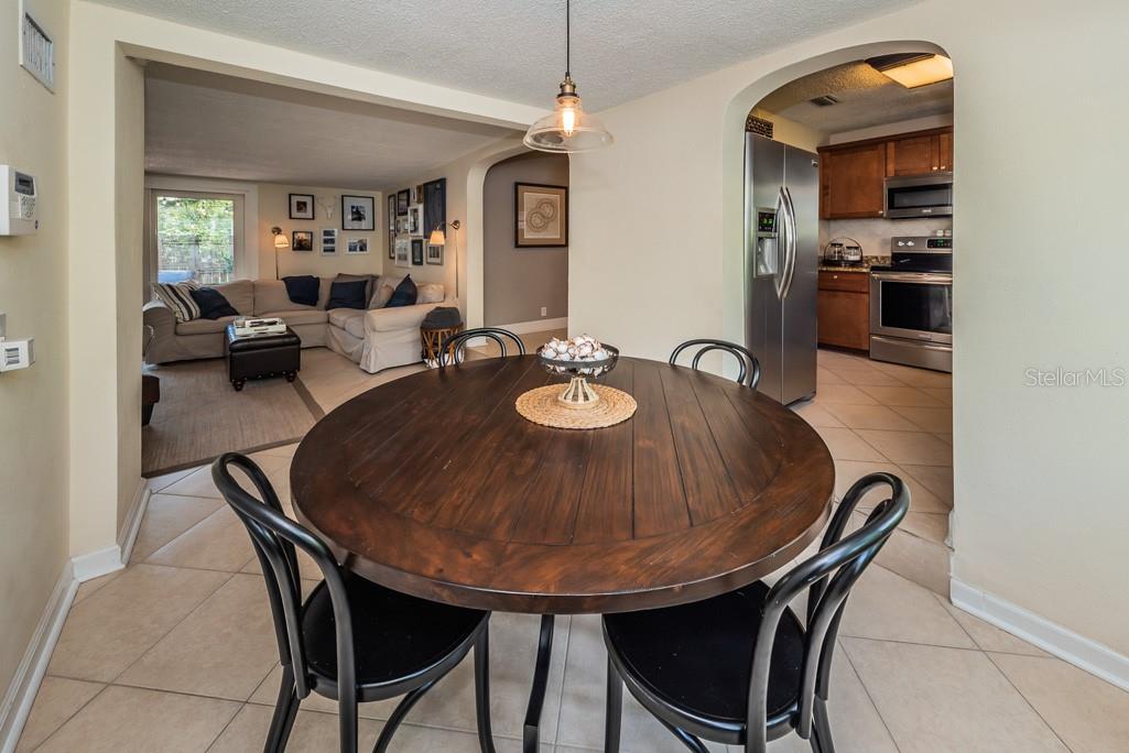 Image 12 of 24 For 1037 18th Avenue N