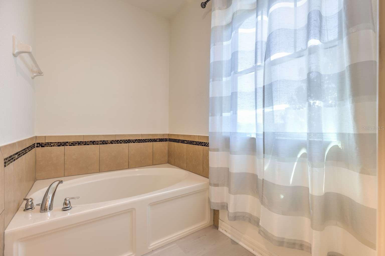 Image 41 of 64 For 1218 Halapa Way