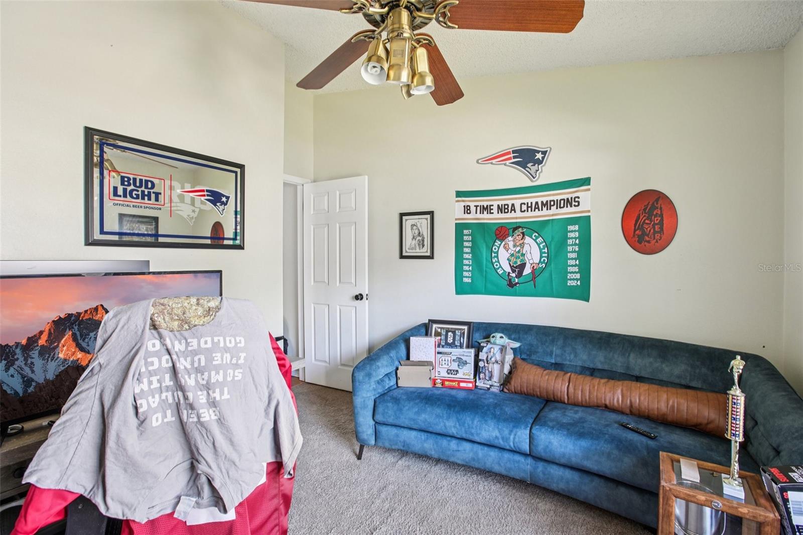 Image 19 of 22 For 2316 Fletchers Point Circle