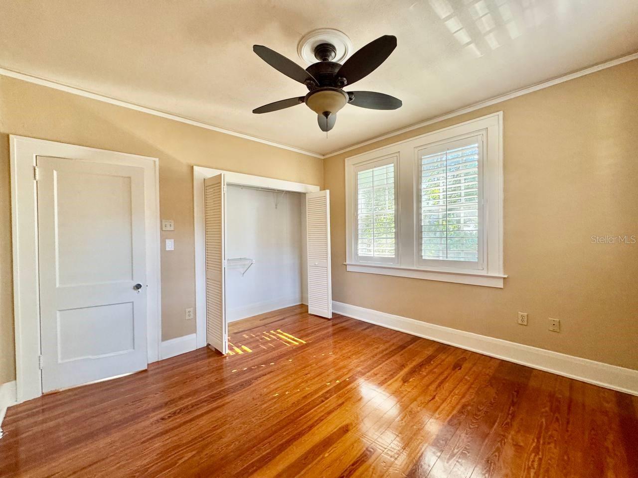 Image 27 of 37 For 3112 Palmira Avenue