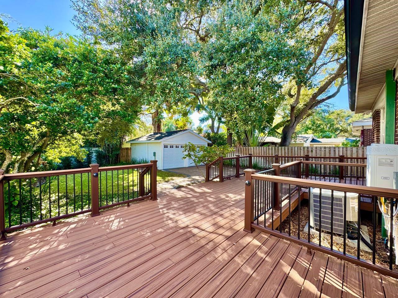 Image 30 of 37 For 3112 Palmira Avenue