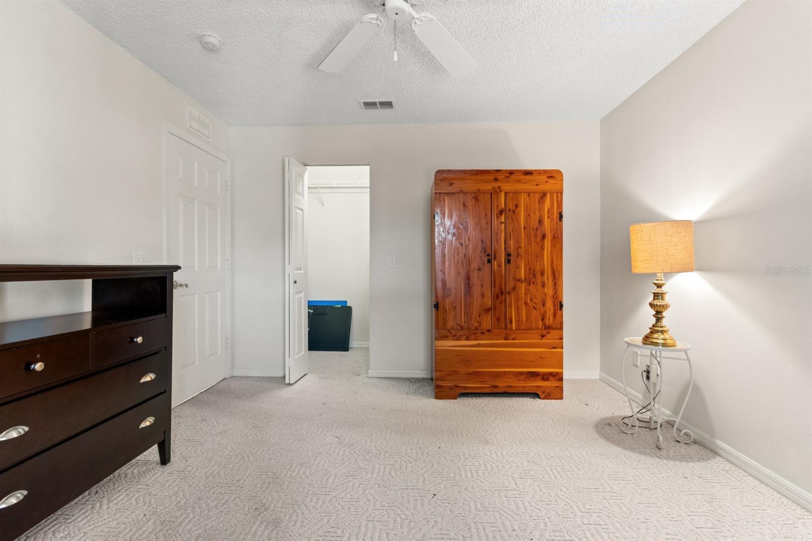 Image 21 of 39 For 9088 95th Avenue