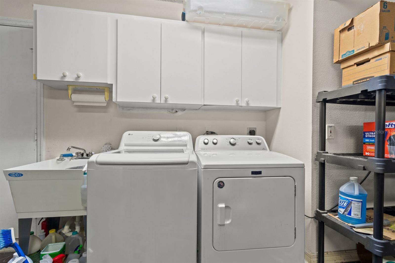 Image 28 of 39 For 9088 95th Avenue