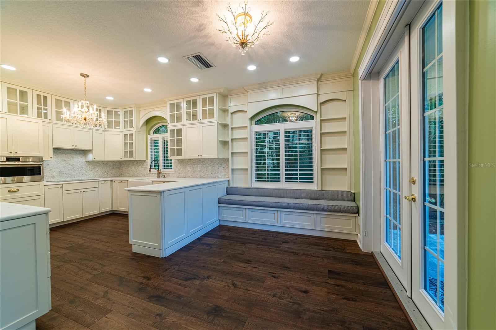 Image 4 of 60 For 6249 Vista Verde Drive W