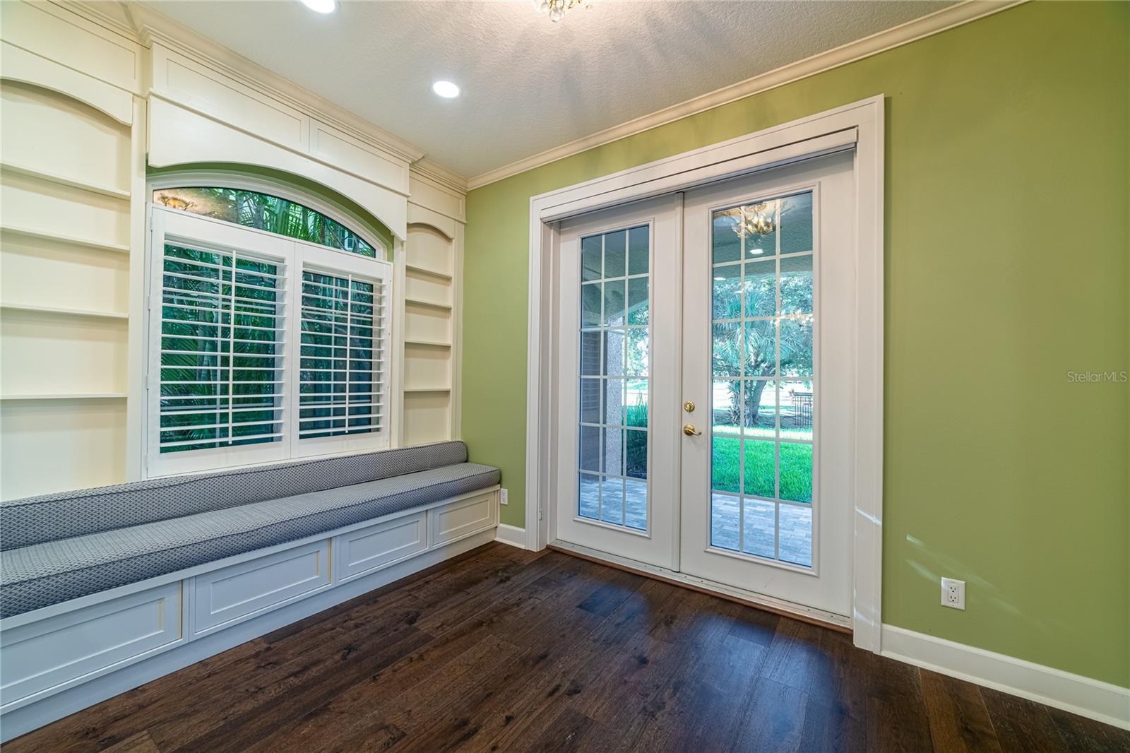 Image 8 of 60 For 6249 Vista Verde Drive W