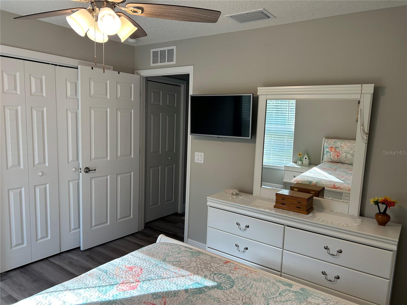 Image 20 of 28 For 8848 Paradisea Drive