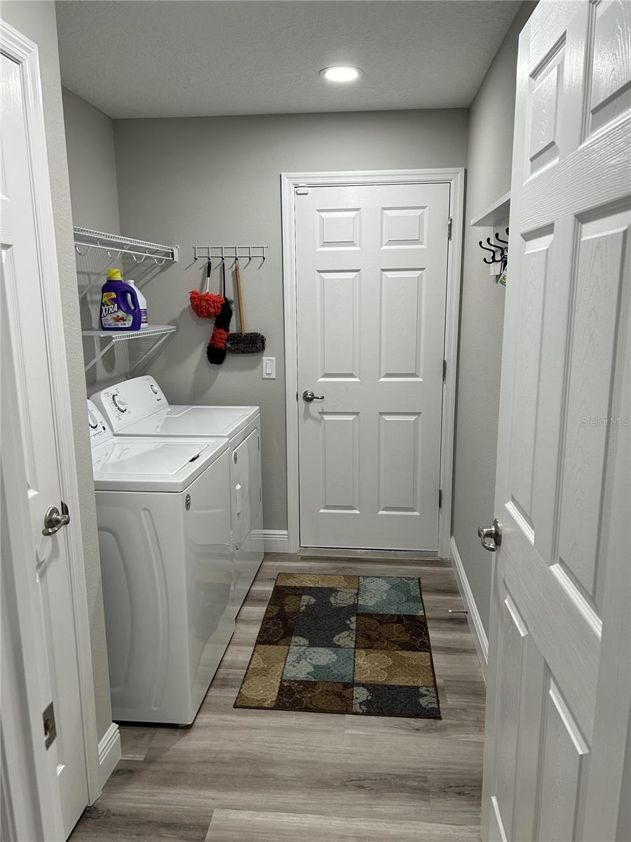 Image 26 of 28 For 8848 Paradisea Drive