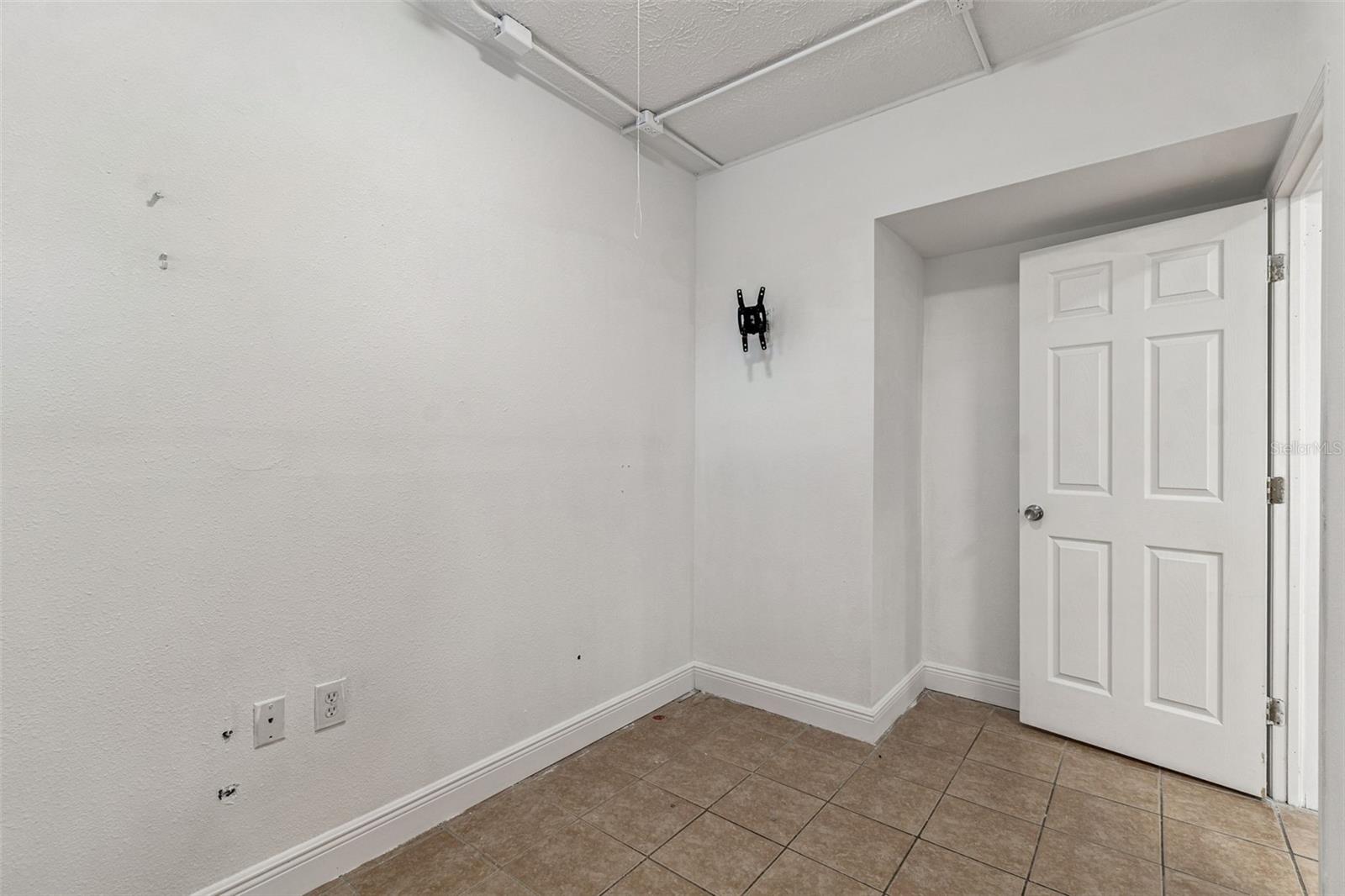 Image 40 of 52 For 210 Lake Hobbs Road