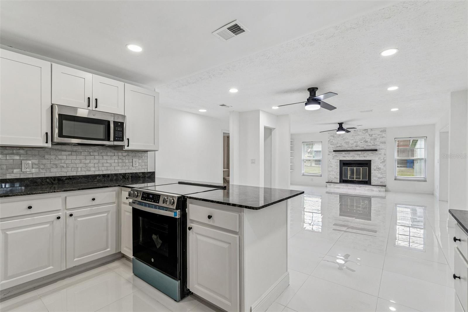 Image 9 of 52 For 210 Lake Hobbs Road