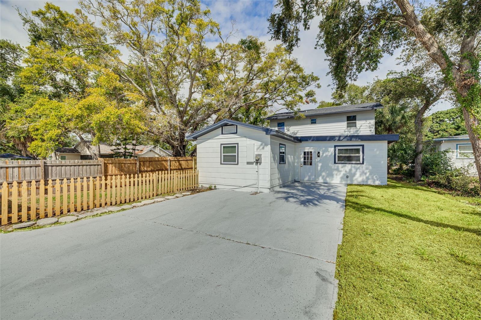 Image 10 of 45 For 4954 2nd Avenue N