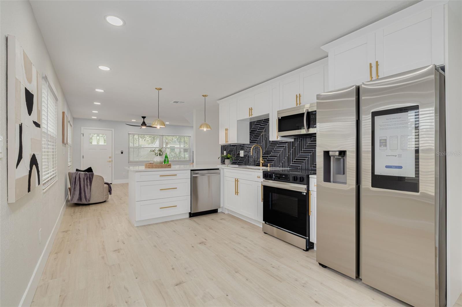 Image 17 of 45 For 4954 2nd Avenue N