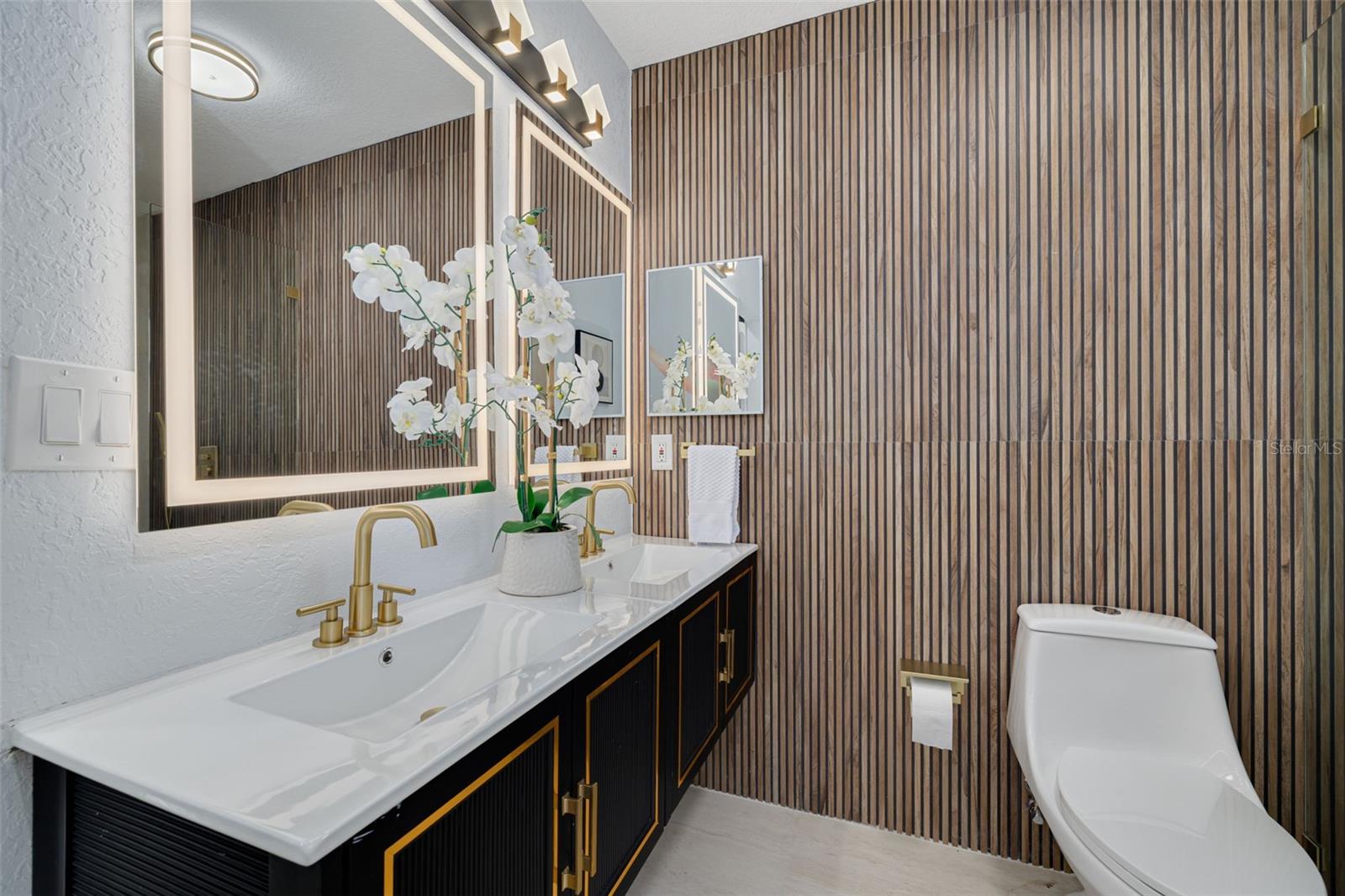 Image 26 of 45 For 4954 2nd Avenue N