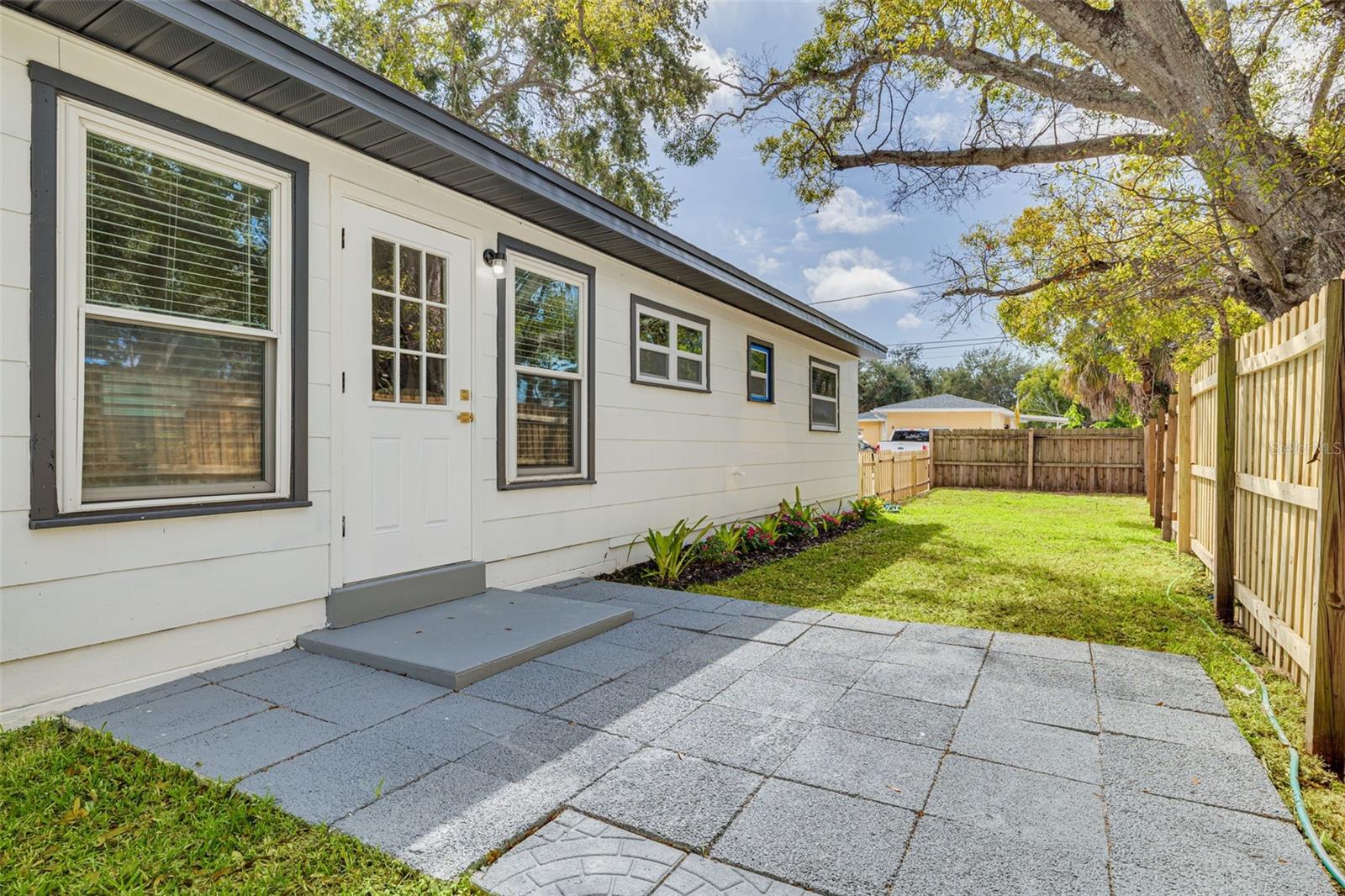 Image 8 of 45 For 4954 2nd Avenue N