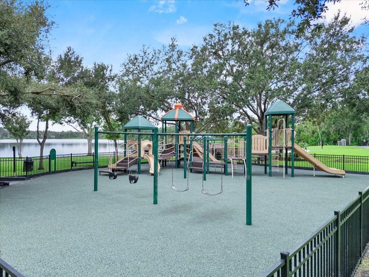 Image 36 of 44 For 4005 Thackery Way