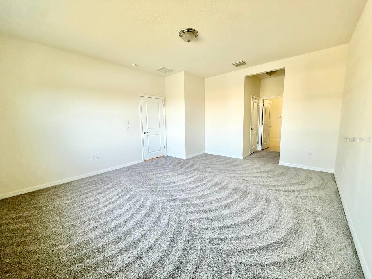 Image 27 of 39 For 31591 Tansy Bend