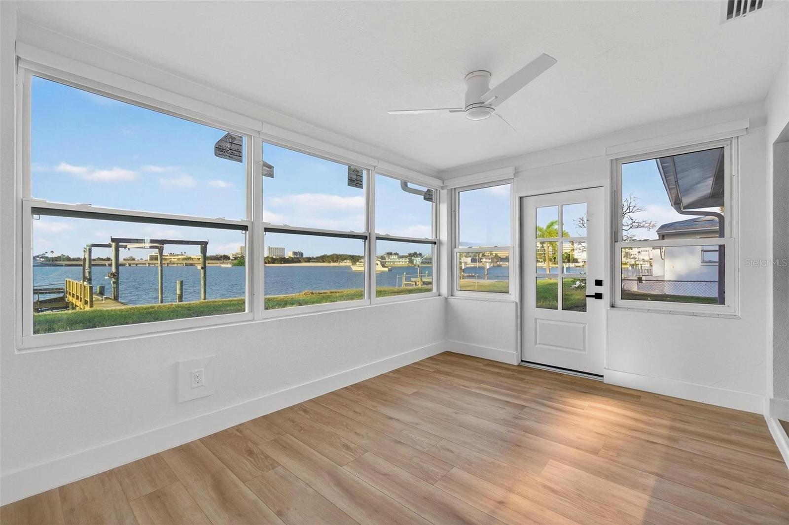 Image 16 of 47 For 7160 Shore Drive